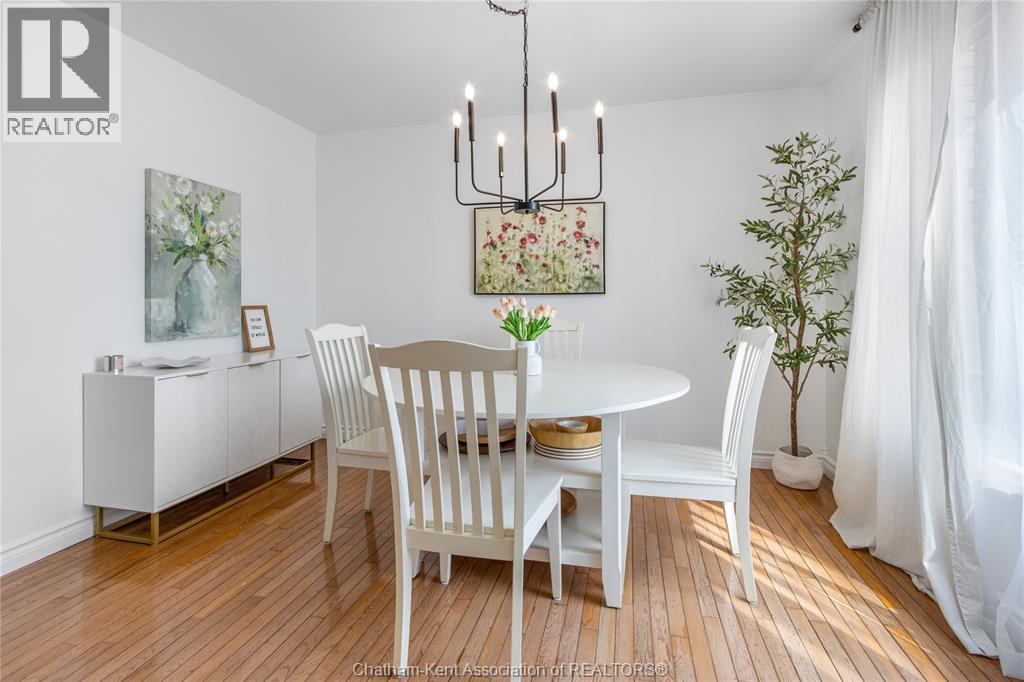 76 PAMELA CRESCENT - 9