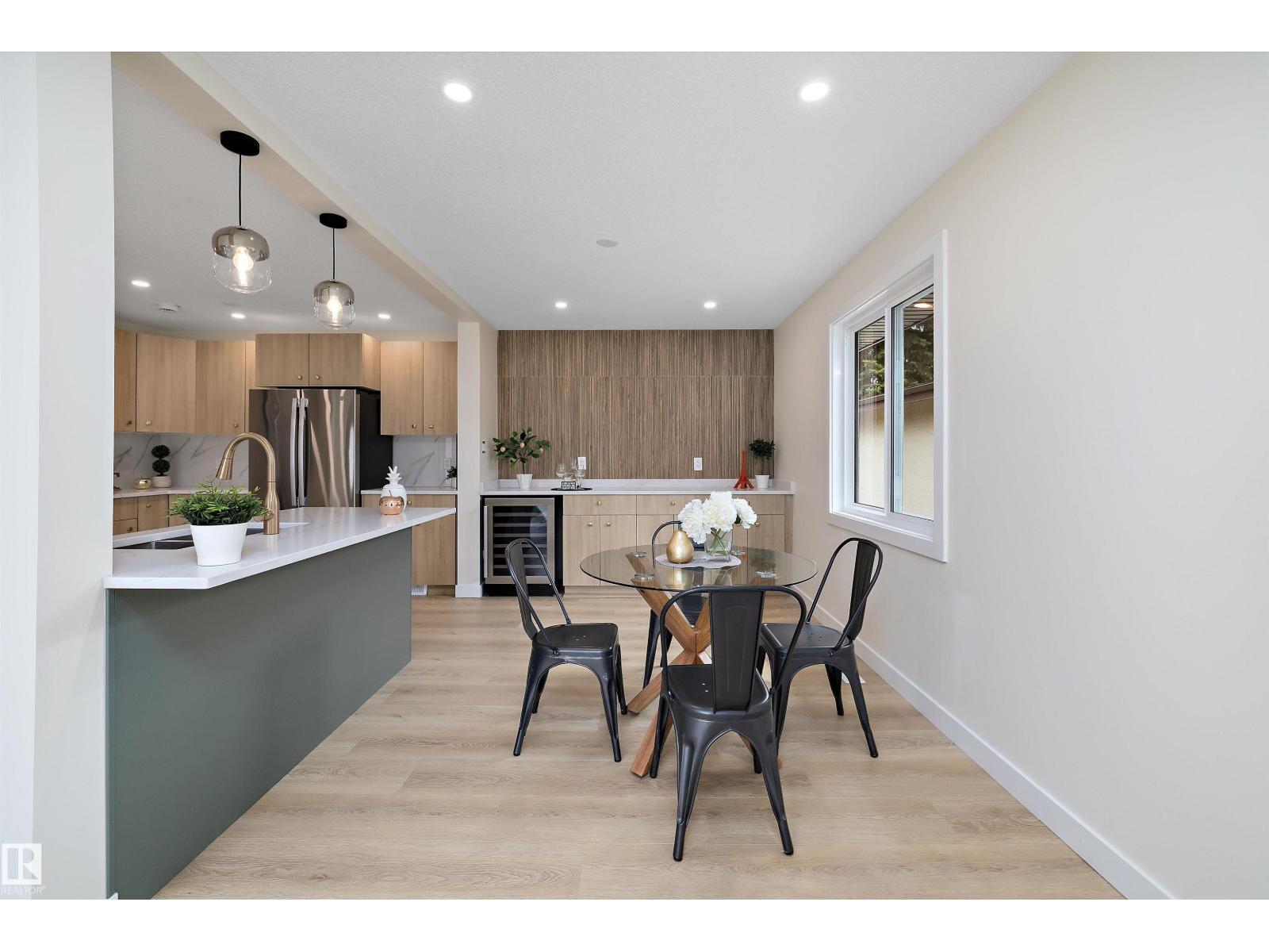 3515 105B ST NW - 10