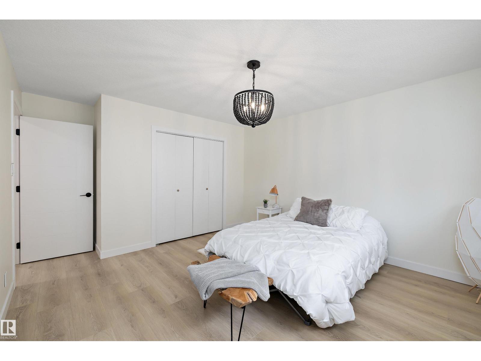 3515 105B ST NW - 22