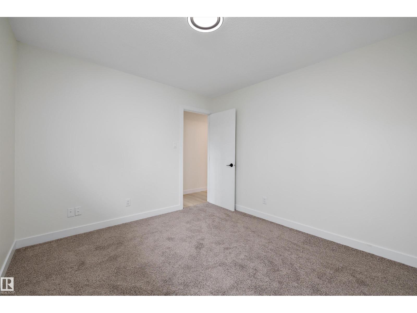 3515 105B ST NW - 27