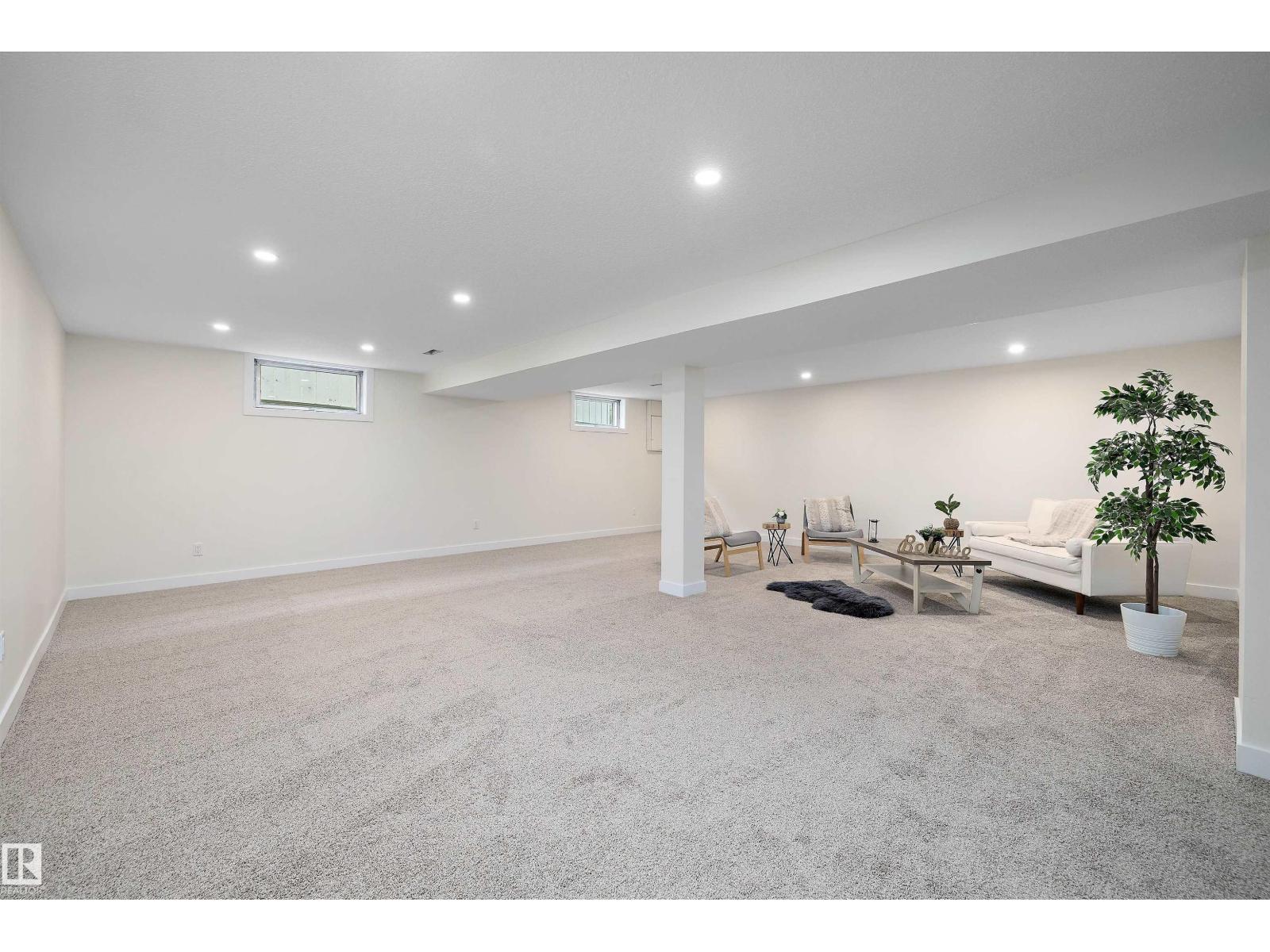 3515 105B ST NW - 31