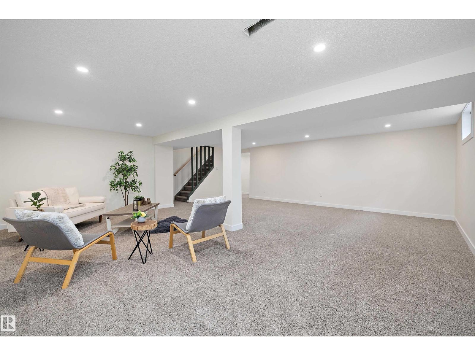3515 105B ST NW - 33