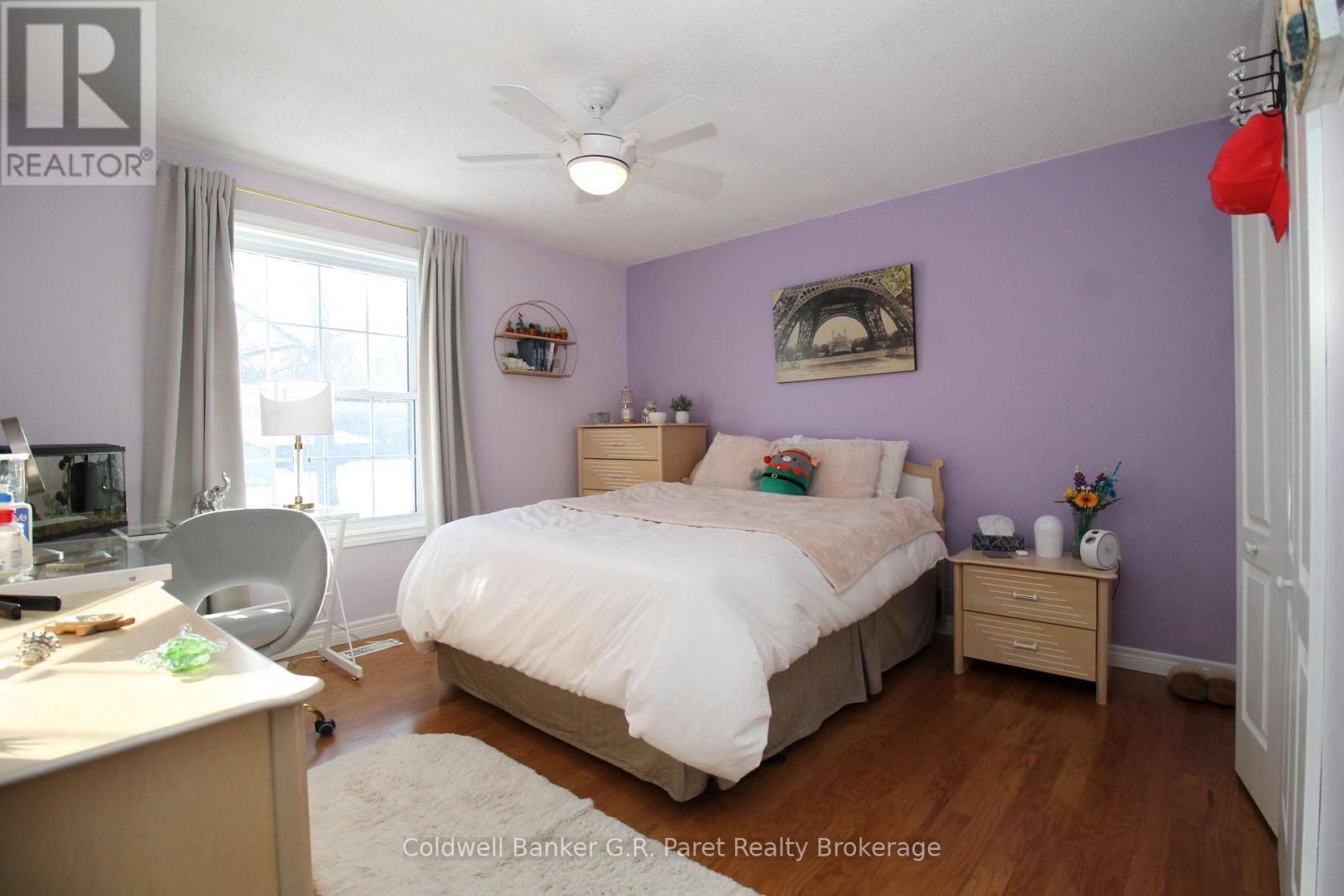 28 WELLINGTON STREET W - 20