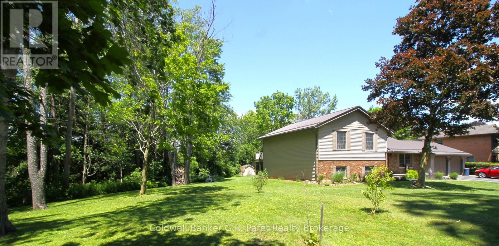 28 WELLINGTON STREET W - 6