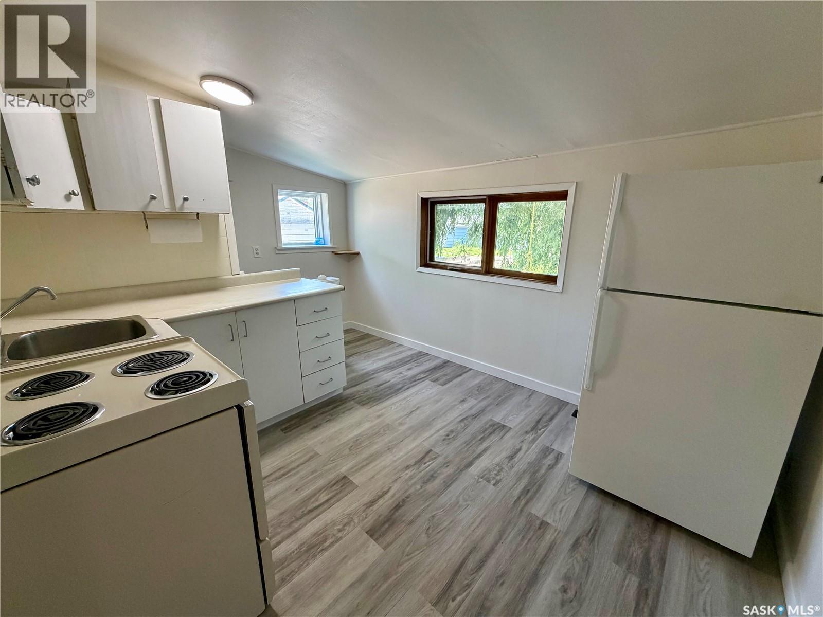913 Stadacona STREET W - 12