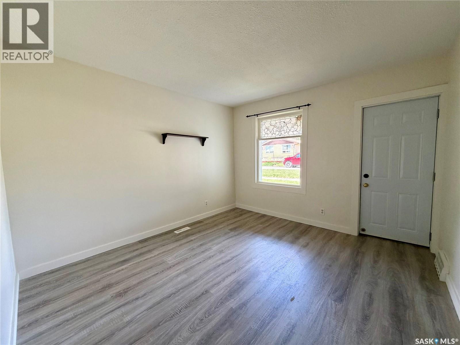 913 Stadacona STREET W - 4