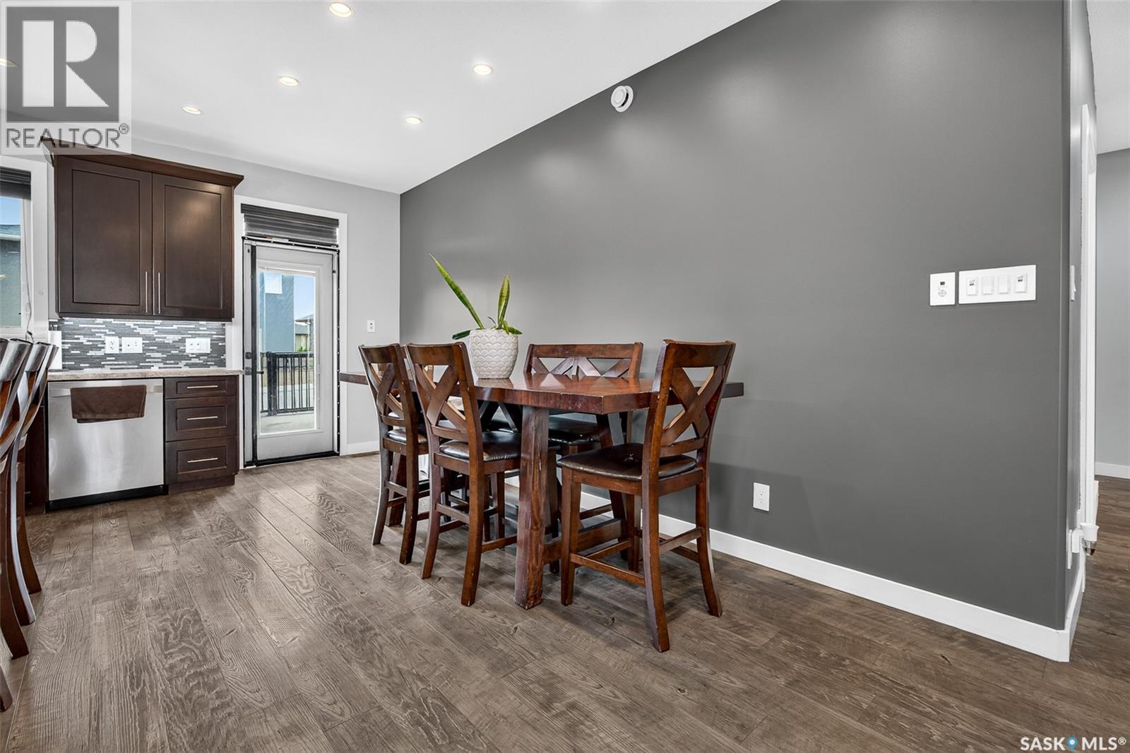 124 Everton CRESCENT — photo 12