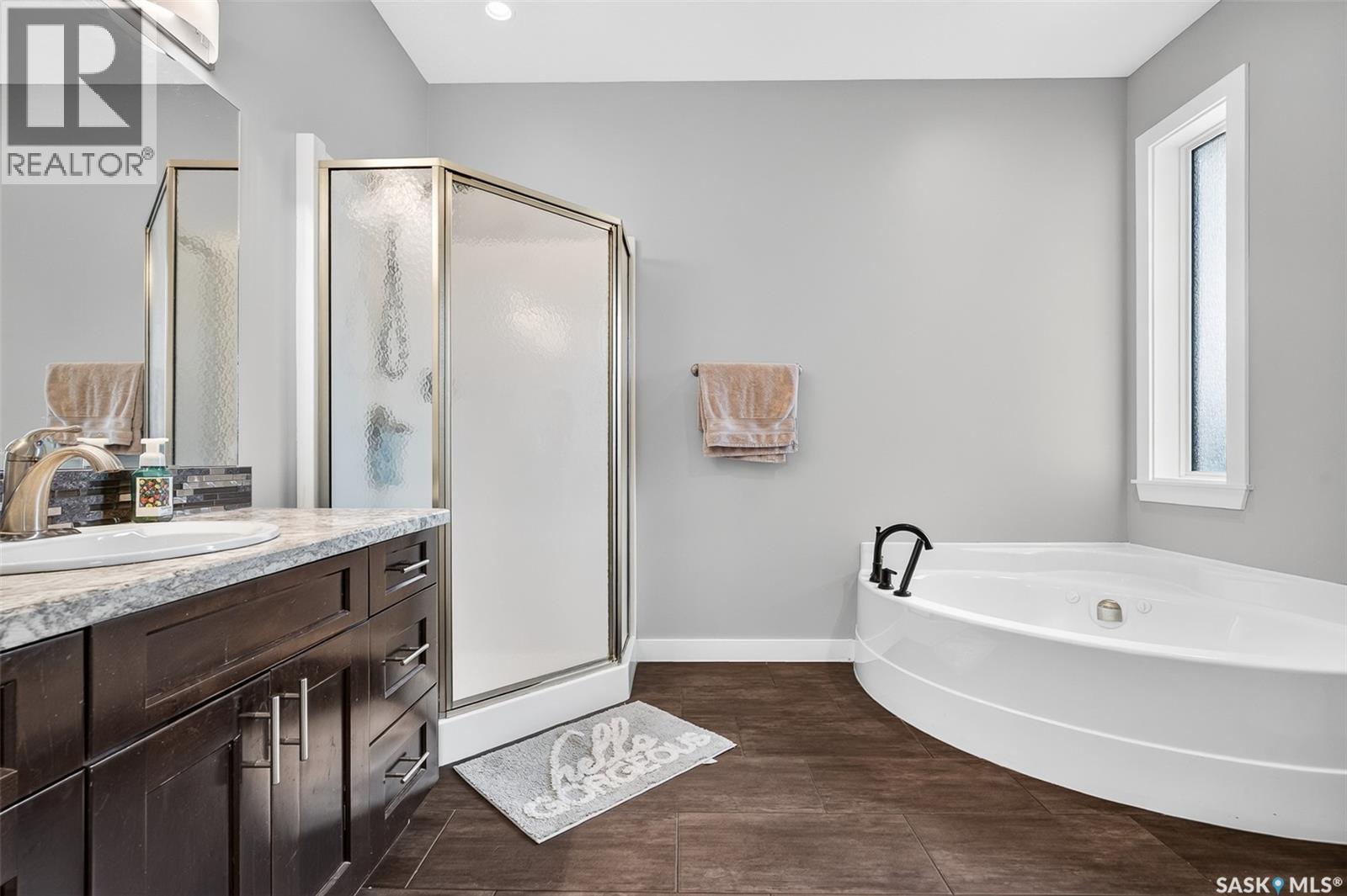 124 Everton CRESCENT — photo 35