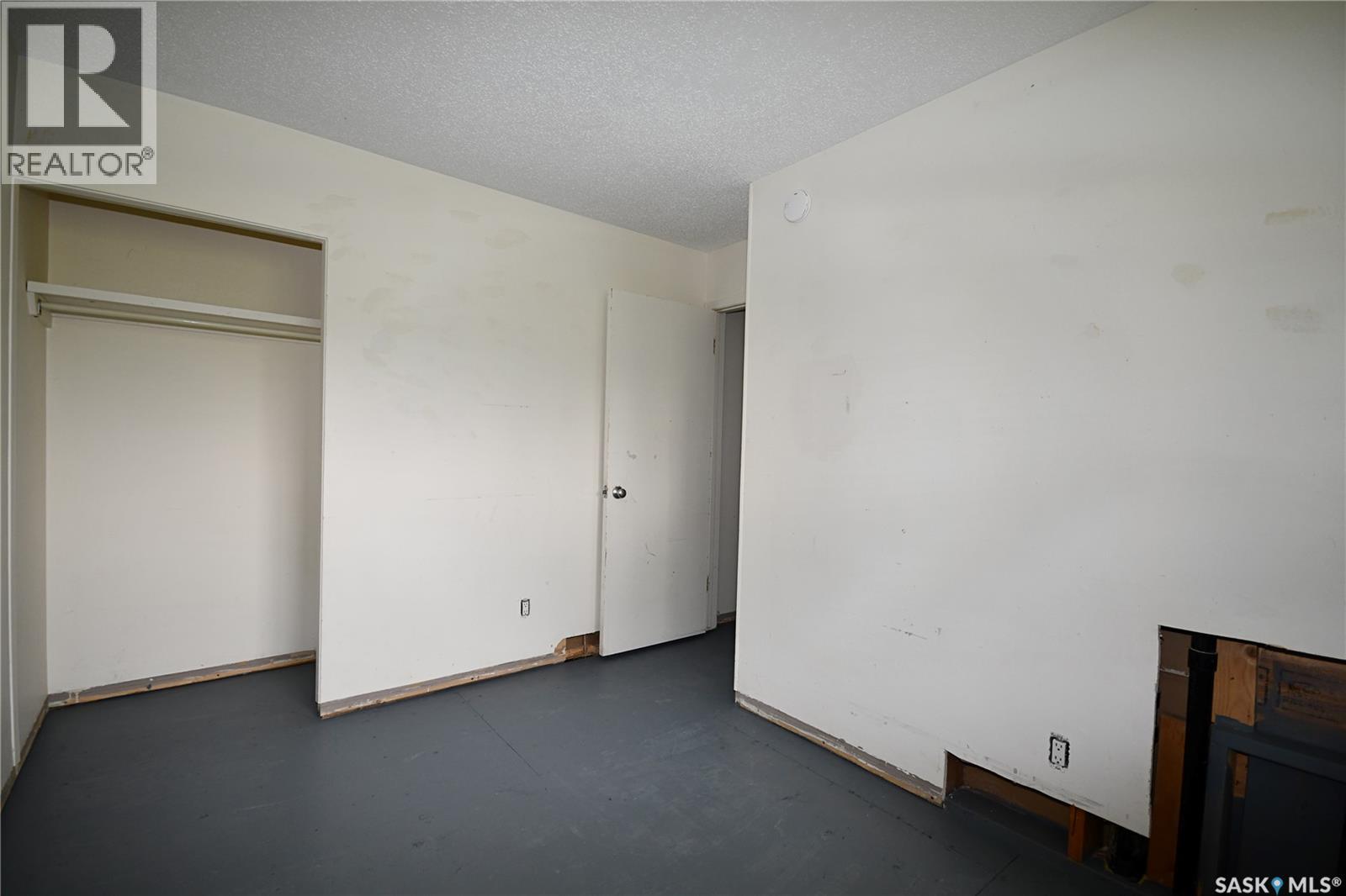 #111-115 Mill AVENUE N - 13