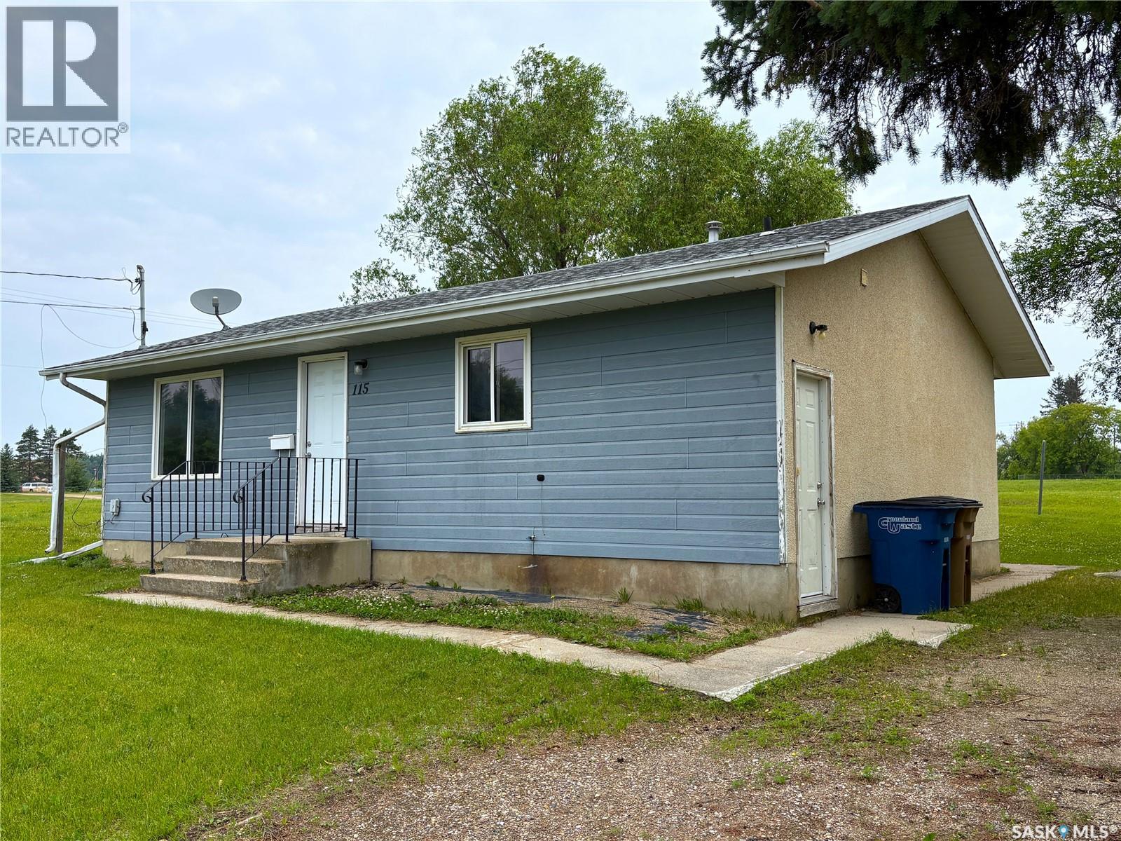 #111-115 Mill AVENUE N - 2