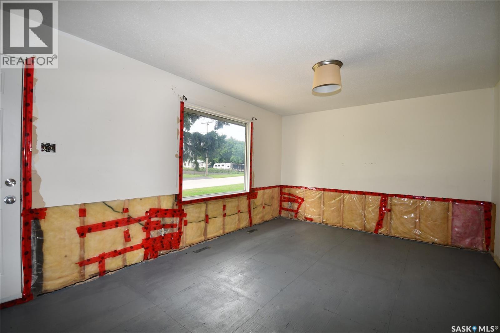 #111-115 Mill AVENUE N - 23
