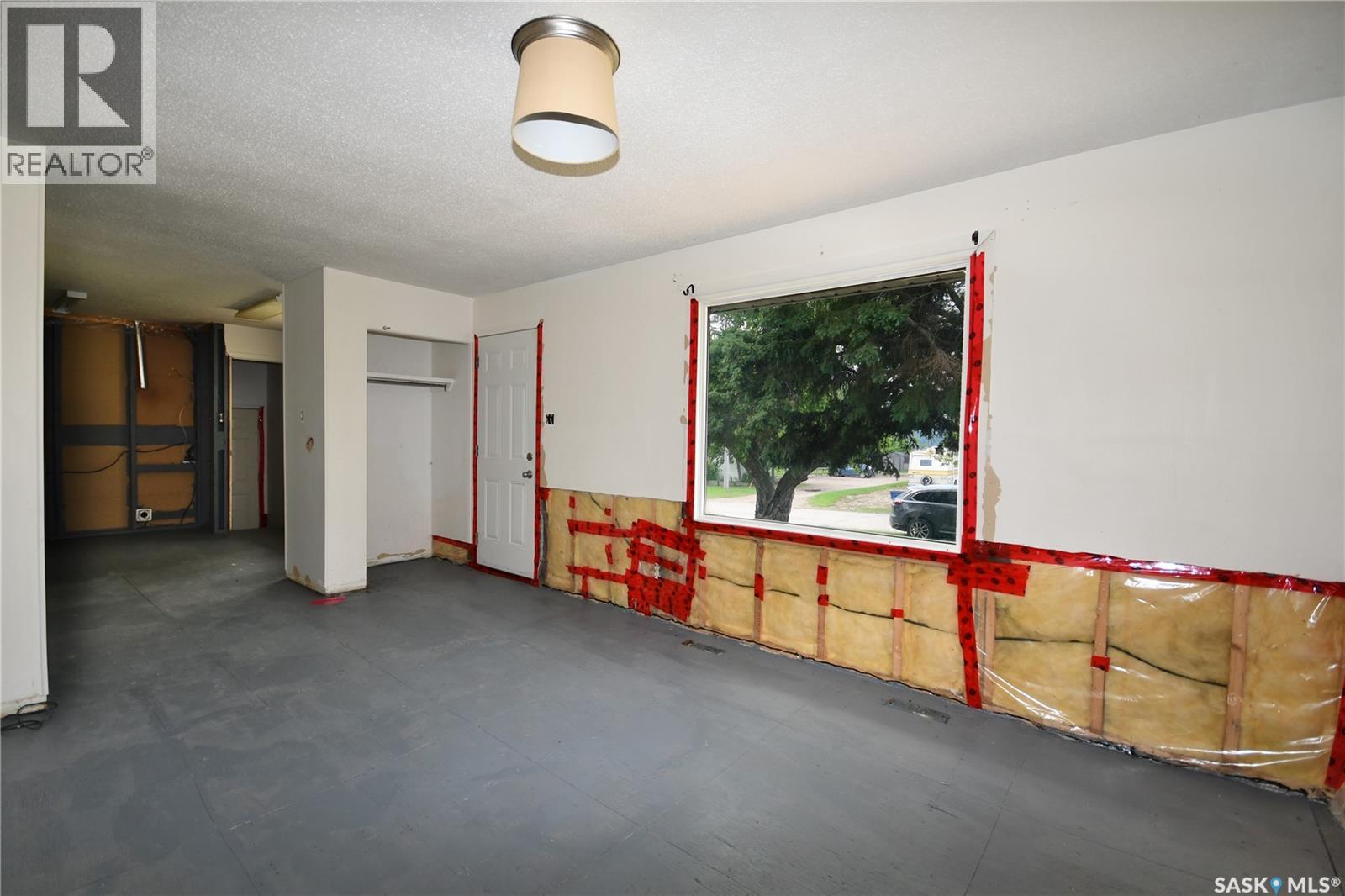 #111-115 Mill AVENUE N - 24