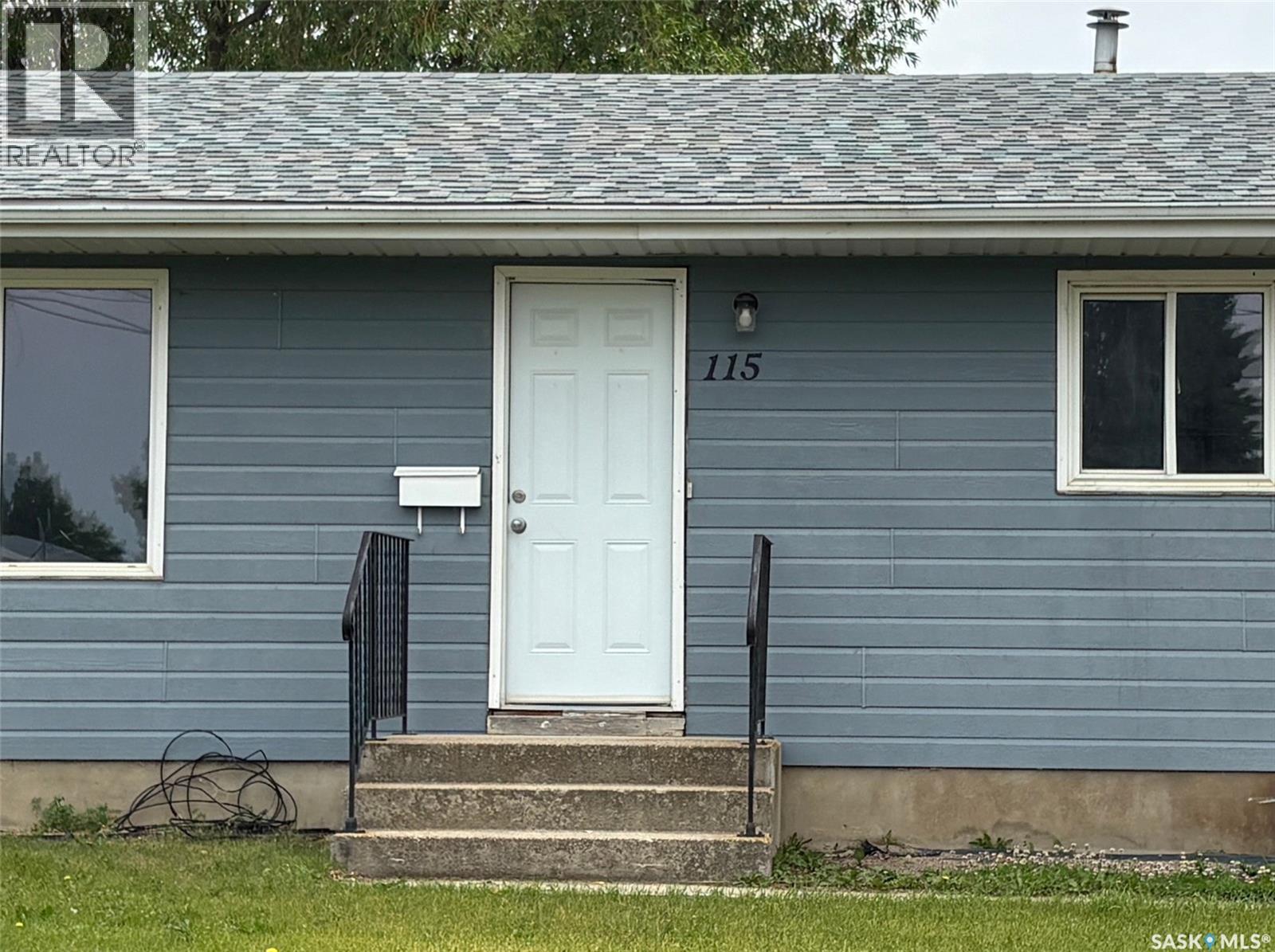 #111-115 Mill AVENUE N - 4