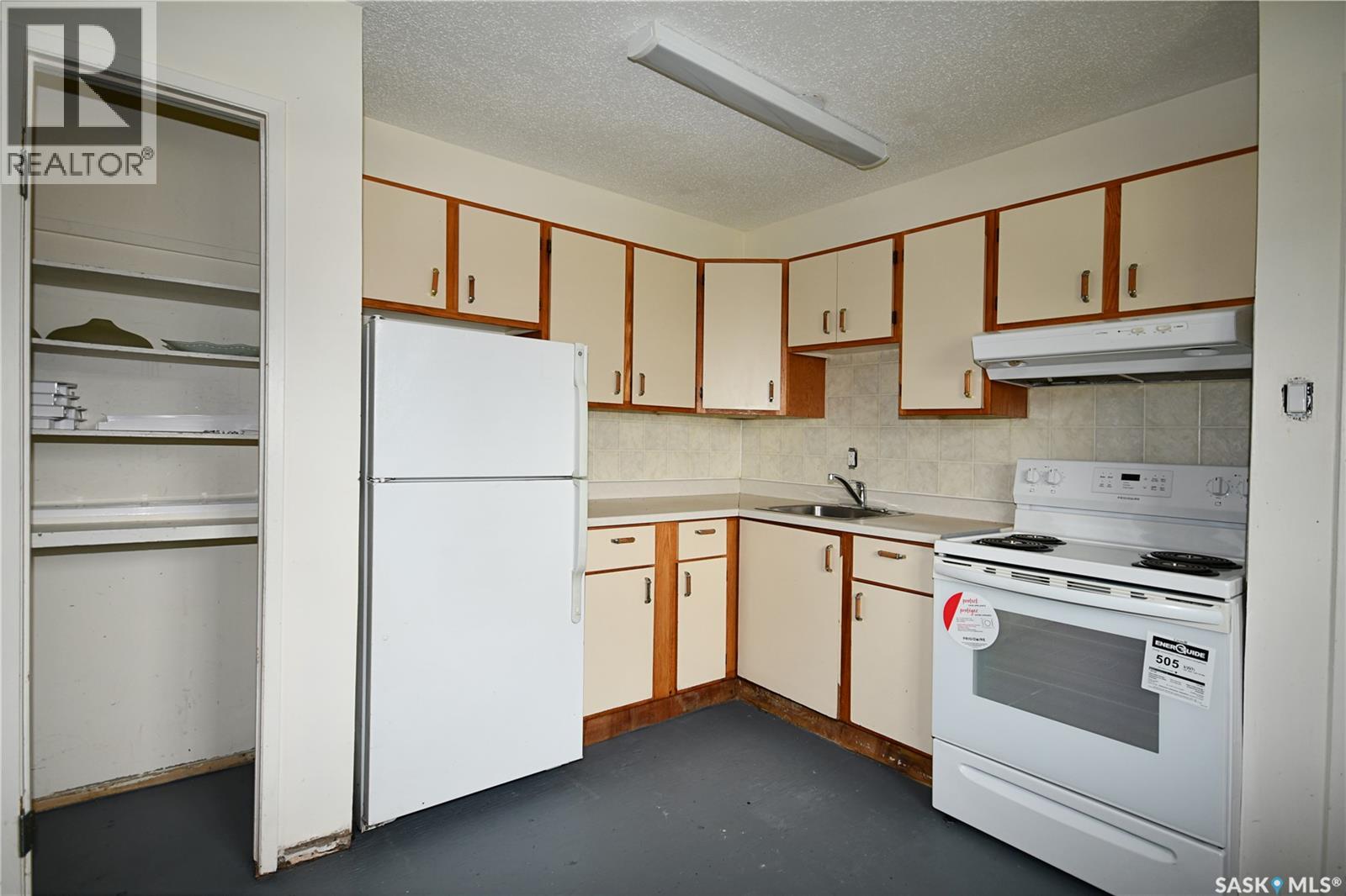 #111-115 Mill AVENUE N - 5