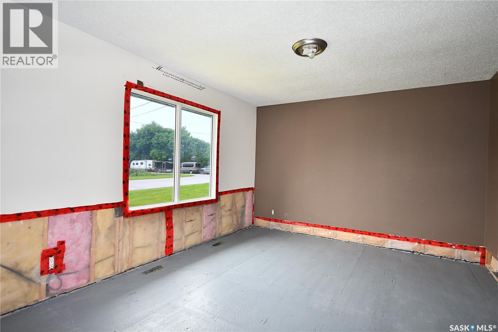 #111-115 Mill AVENUE N - 7