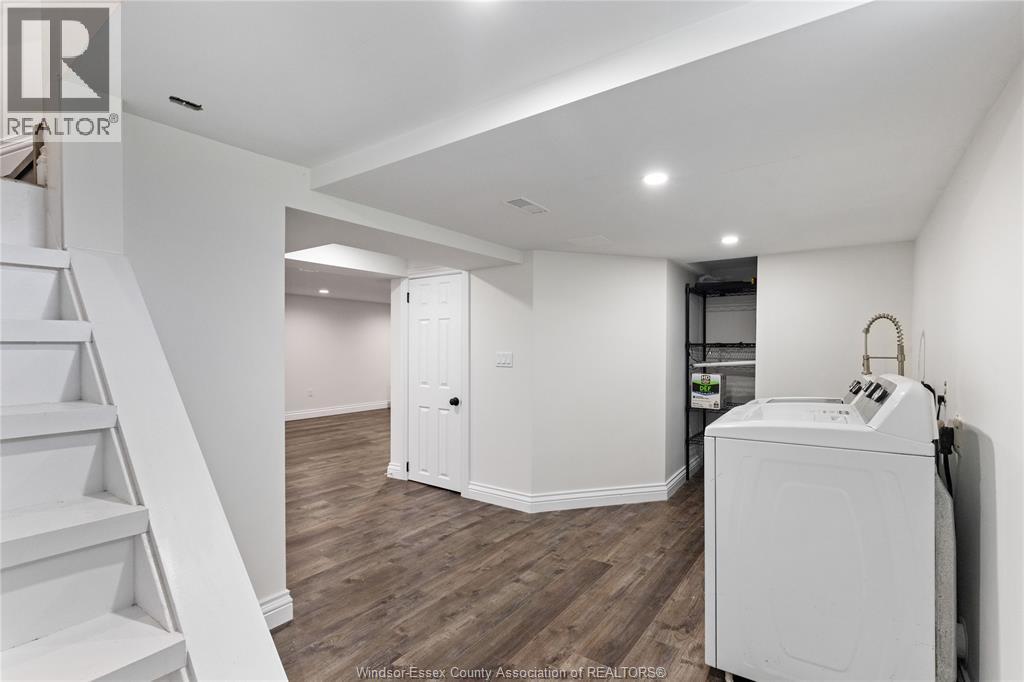 221 GRACE ROAD - 20