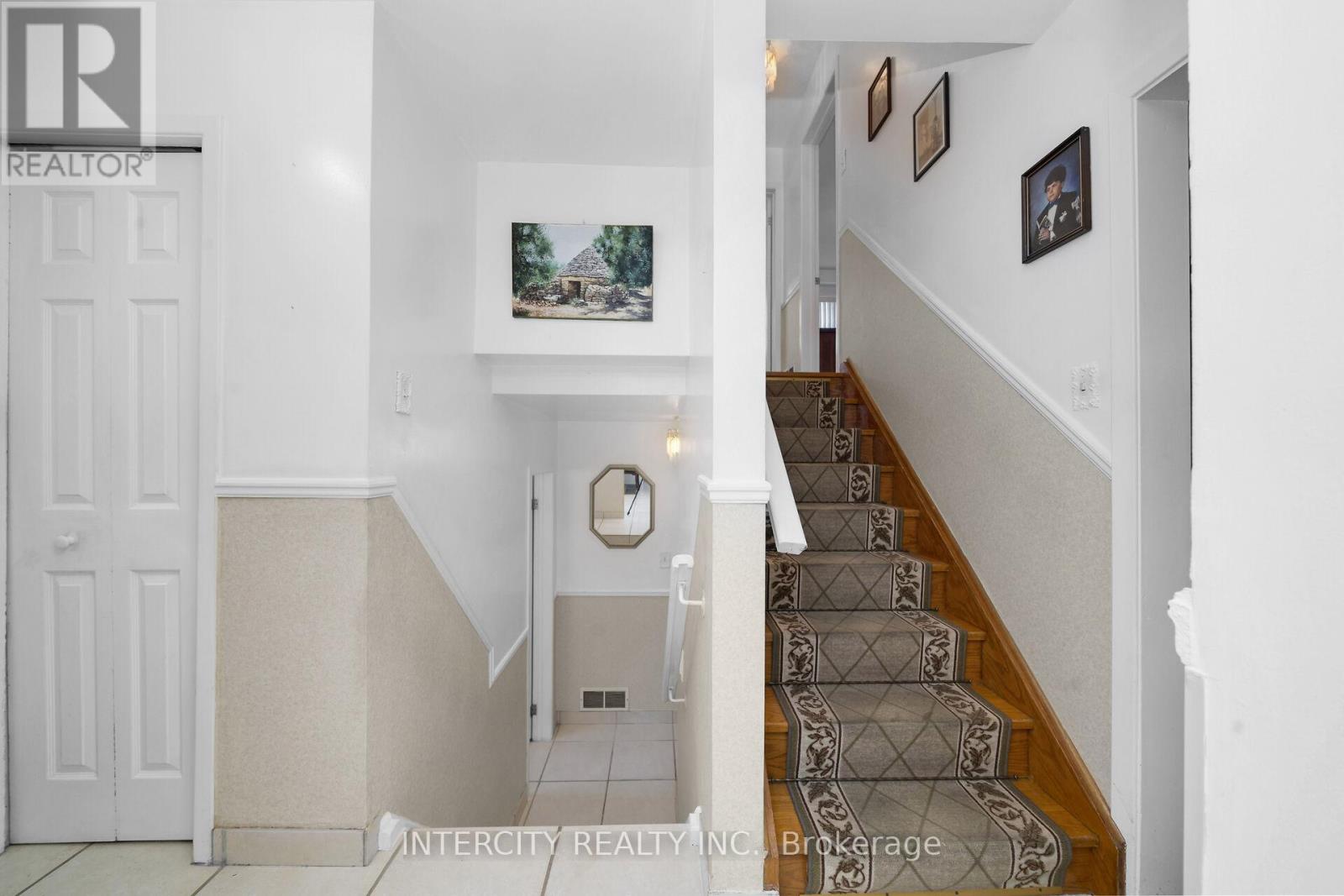 7279 VERNOR DRIVE - 15