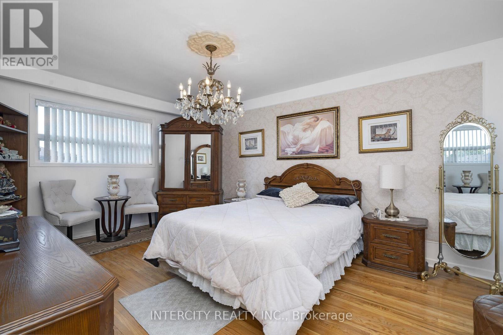 7279 VERNOR DRIVE - 19
