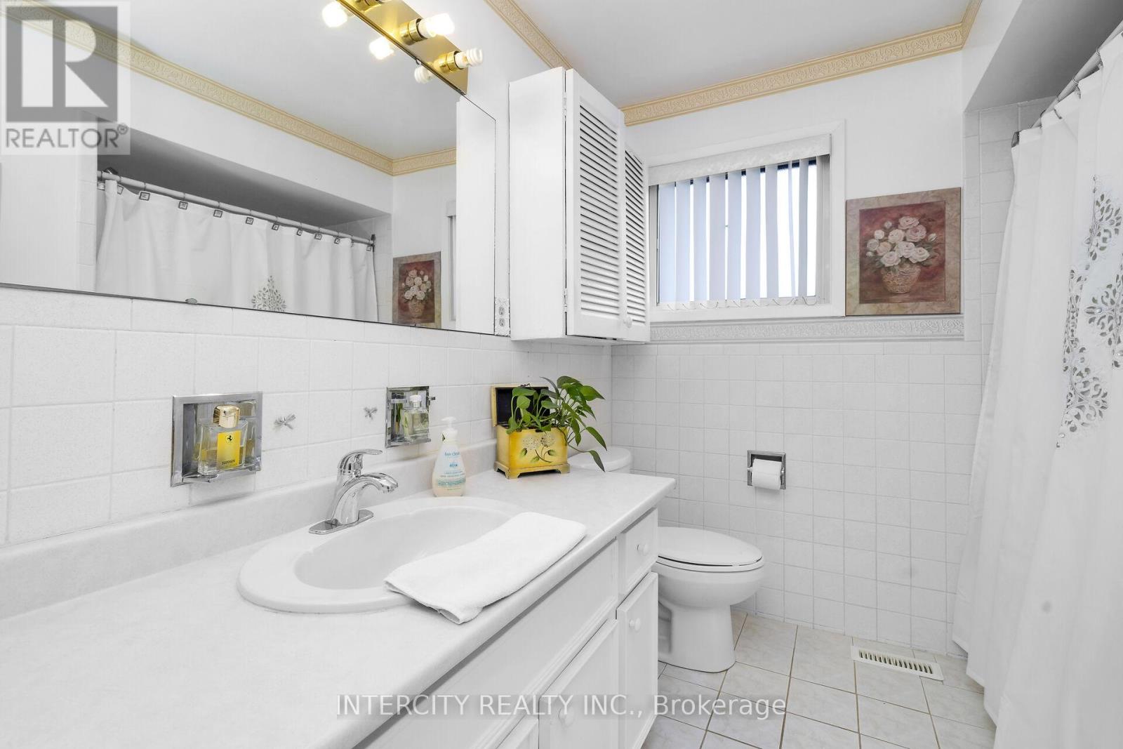 7279 VERNOR DRIVE - 21