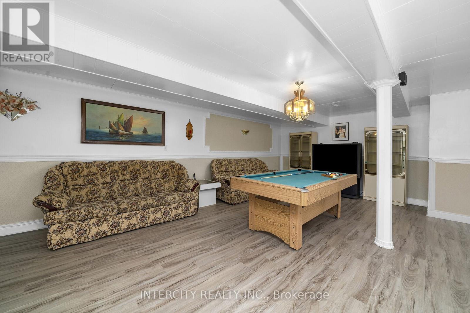 7279 VERNOR DRIVE - 24