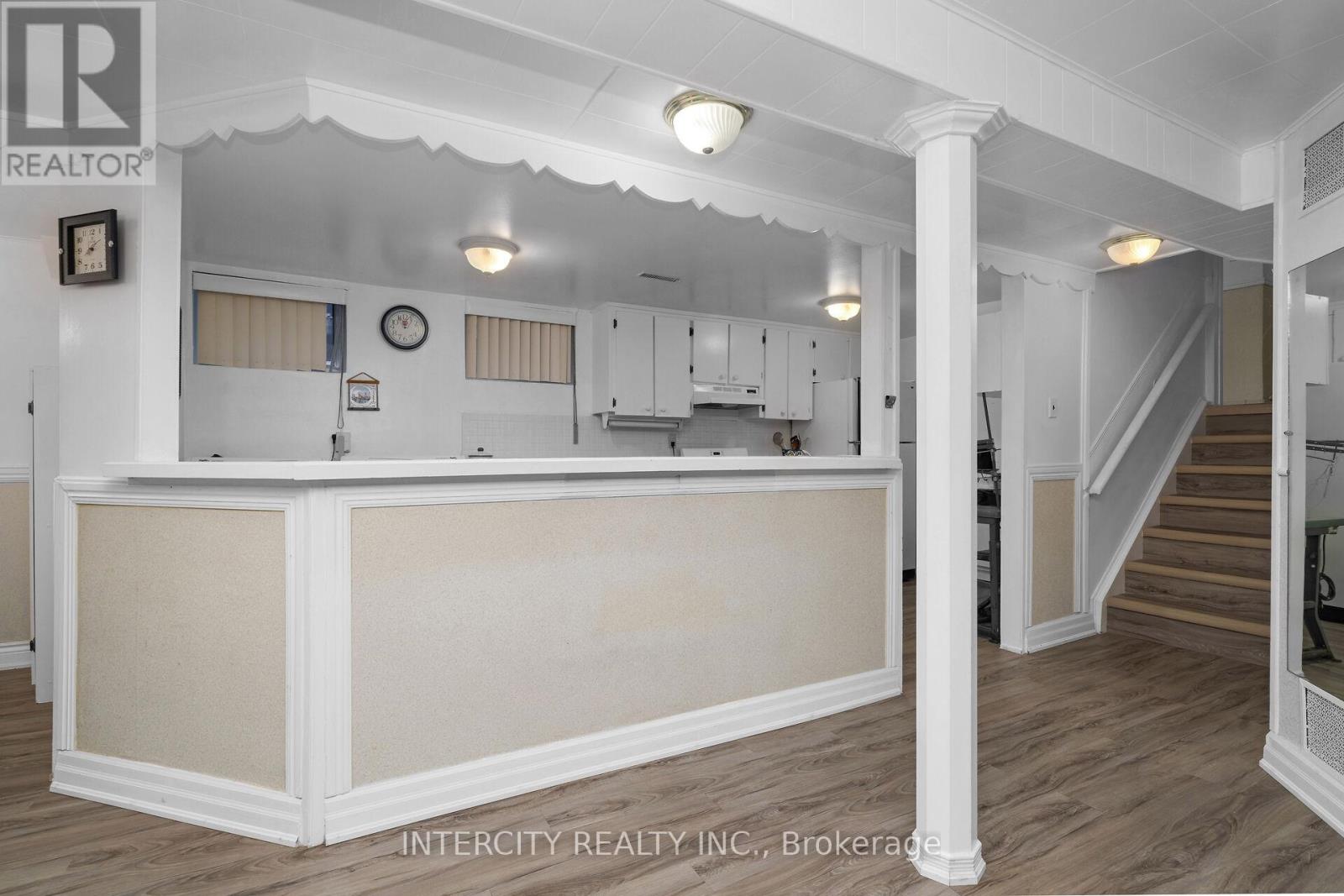 7279 VERNOR DRIVE - 26