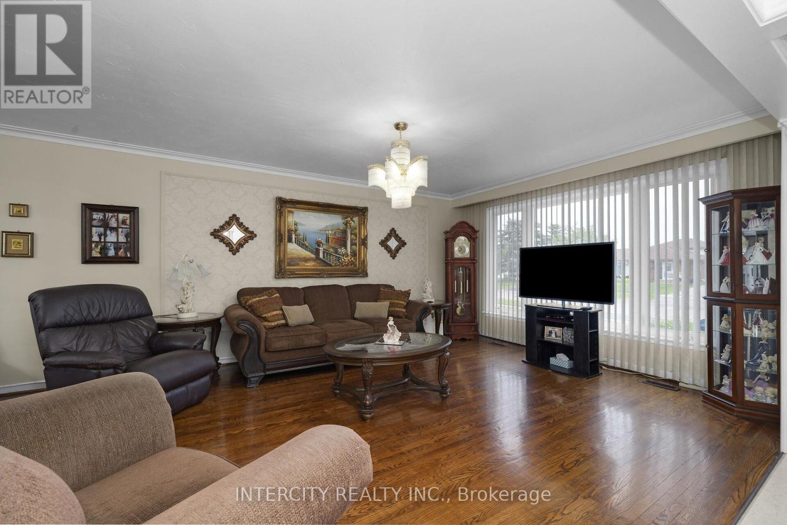 7279 VERNOR DRIVE - 6