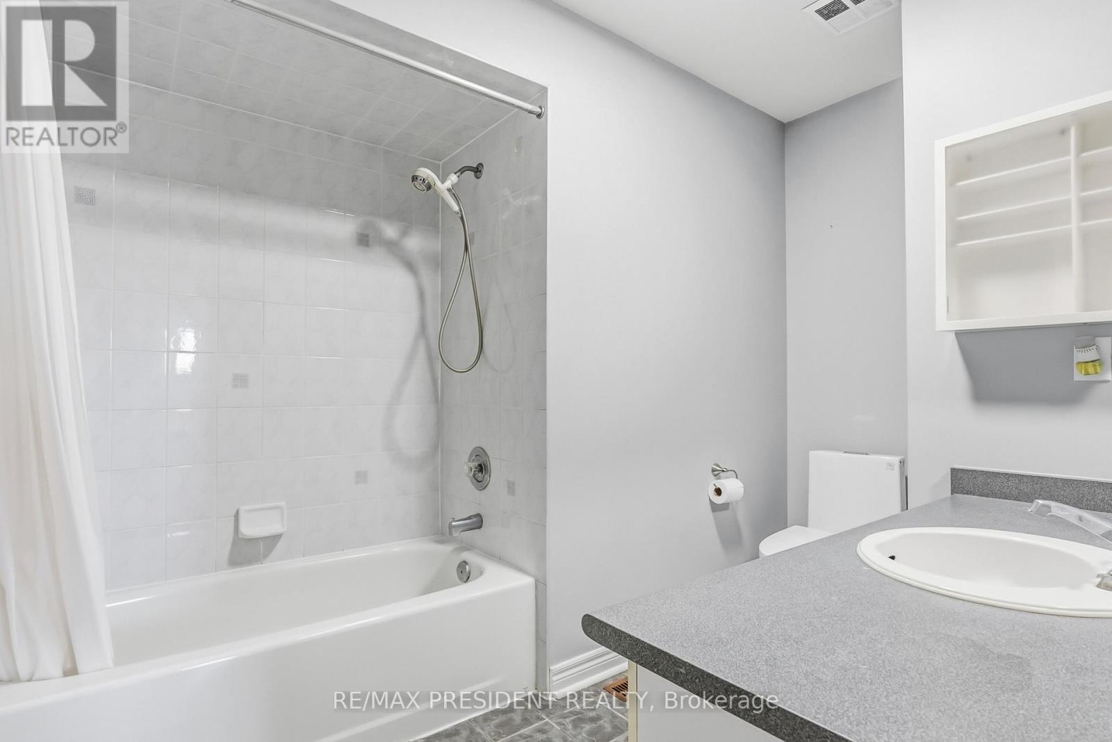 7031 GRAYDON COURT - 30