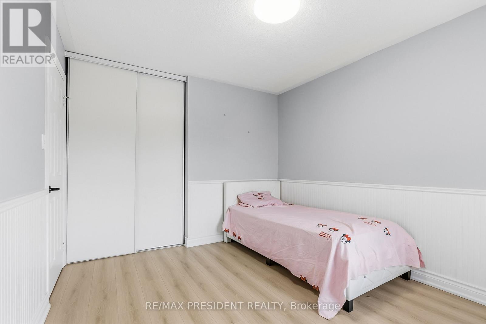 7031 GRAYDON COURT - 38
