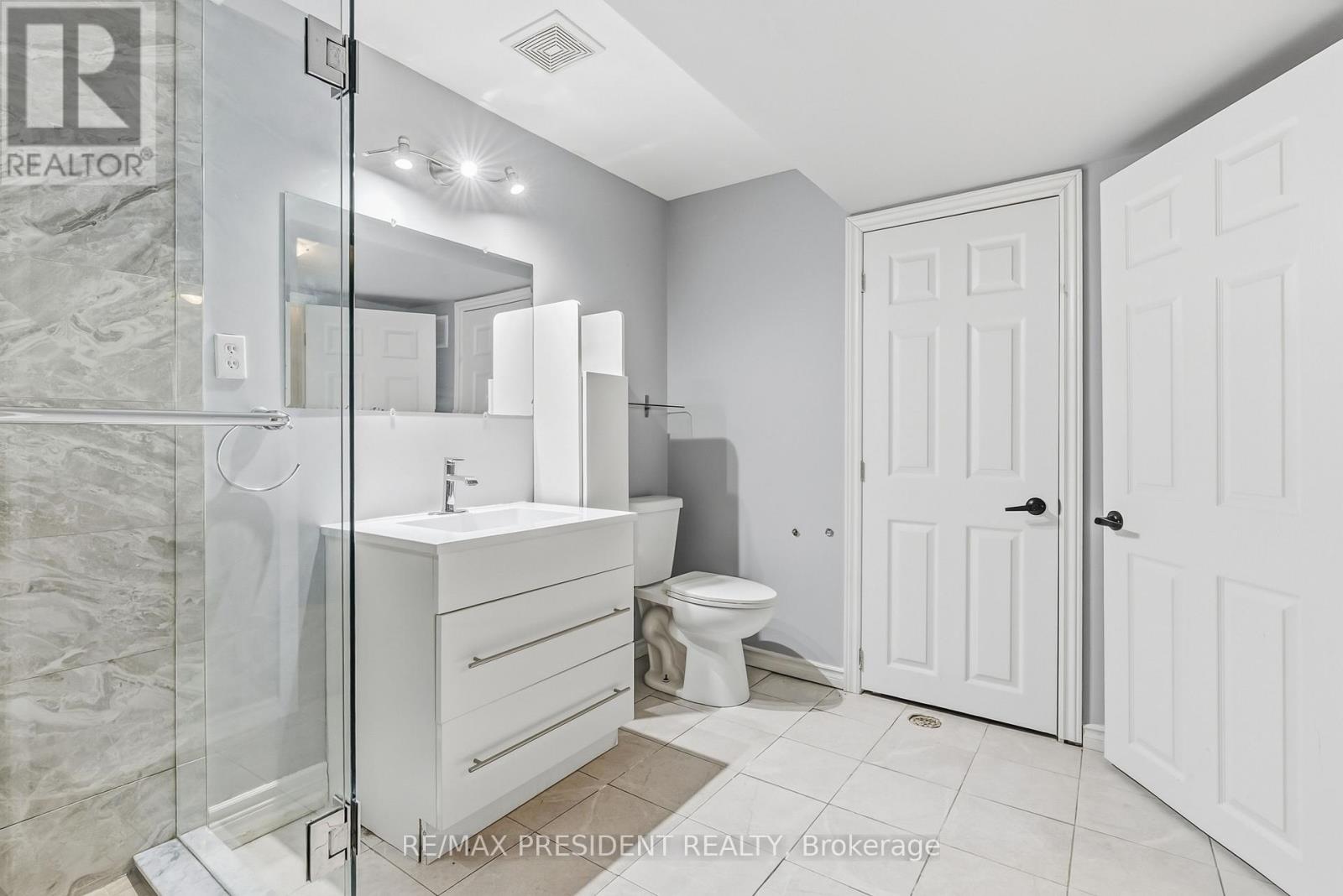 7031 GRAYDON COURT - 47