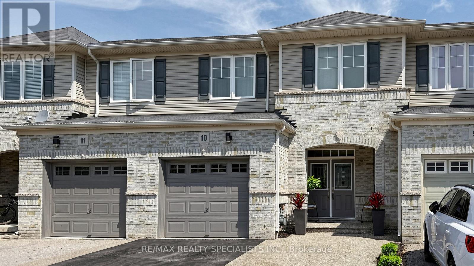 #10 3275 STALYBRIDGE DRIVE - 2