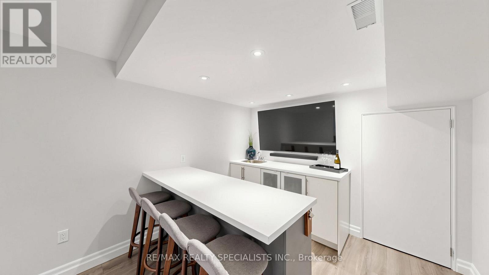 #10 3275 STALYBRIDGE DRIVE - 26