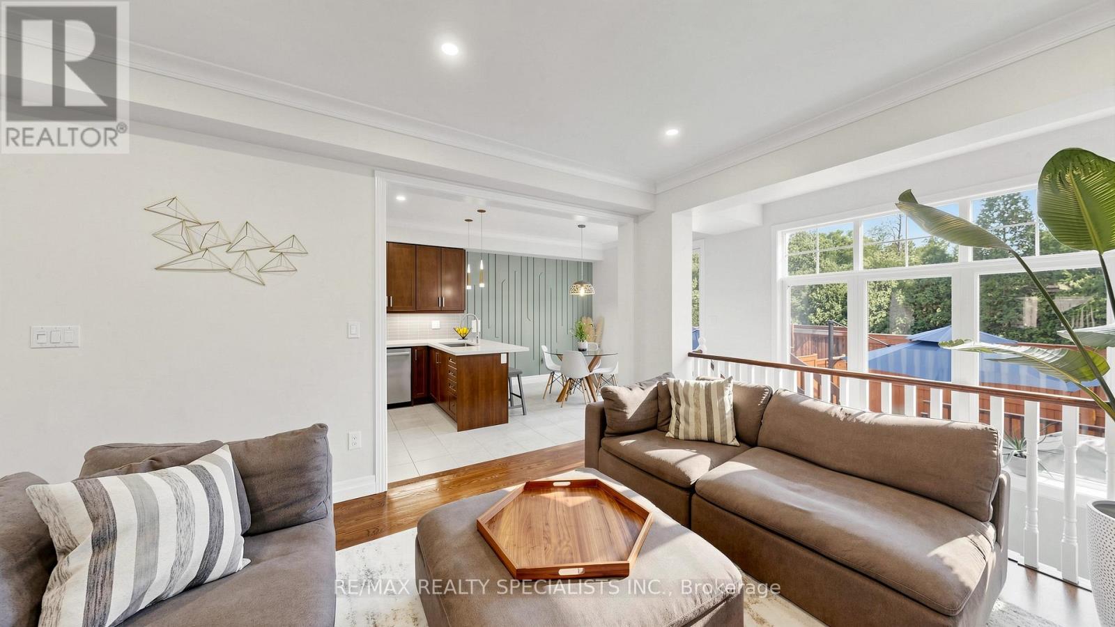 #10 3275 STALYBRIDGE DRIVE - 7