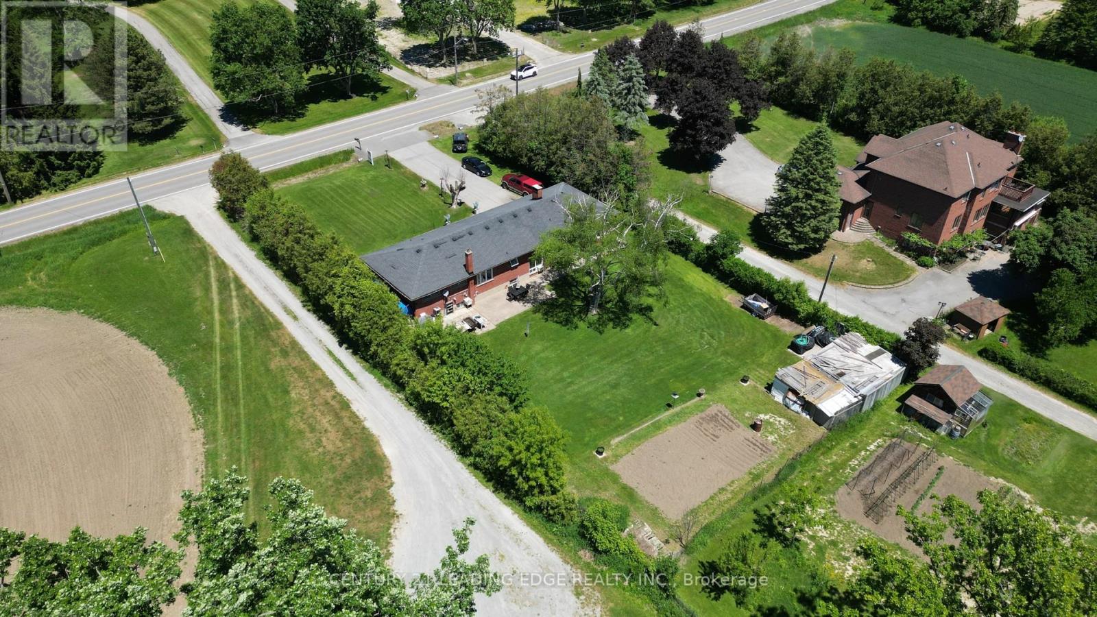 4239 19TH AVENUE - 37