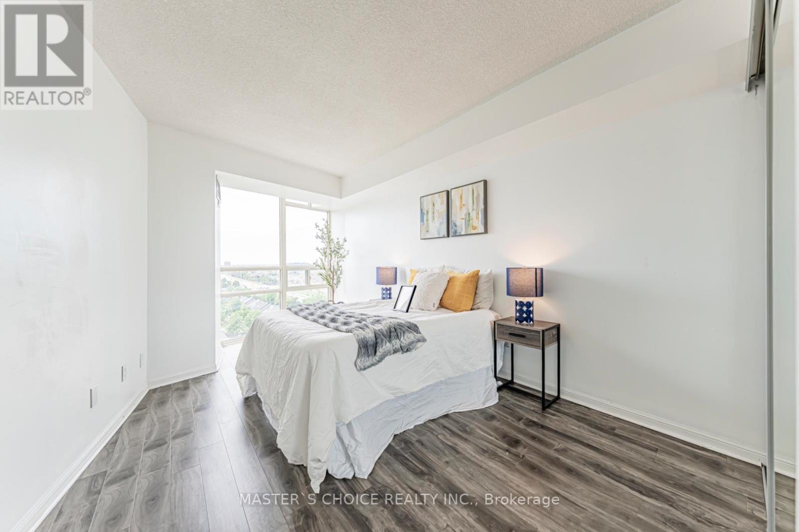 #1110 50 EGLINTON AVENUE W - 19