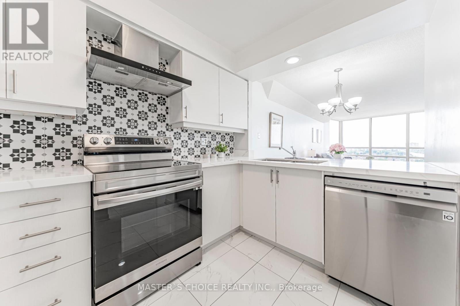 #1110 50 EGLINTON AVENUE W - 6