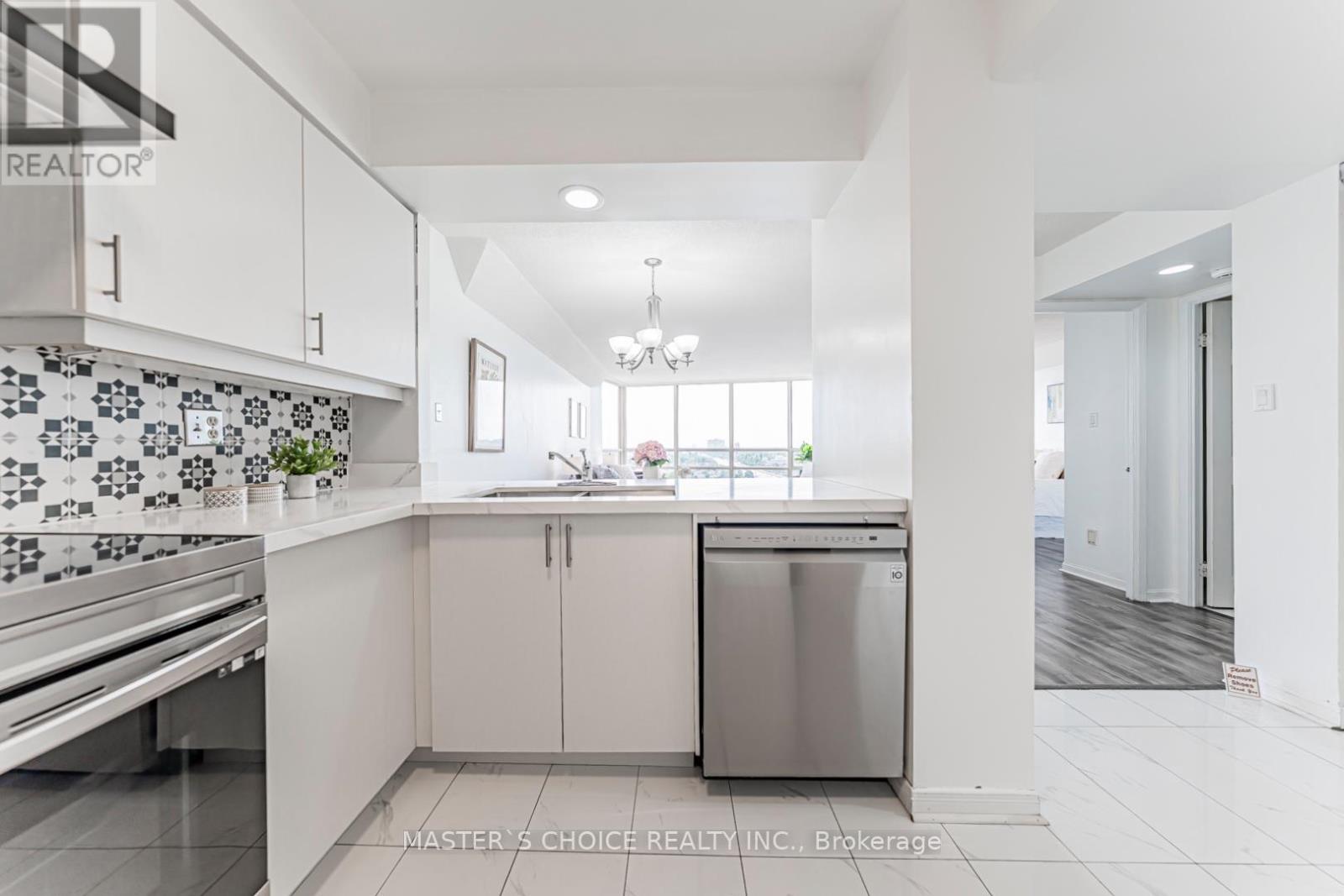 #1110 50 EGLINTON AVENUE W - 7