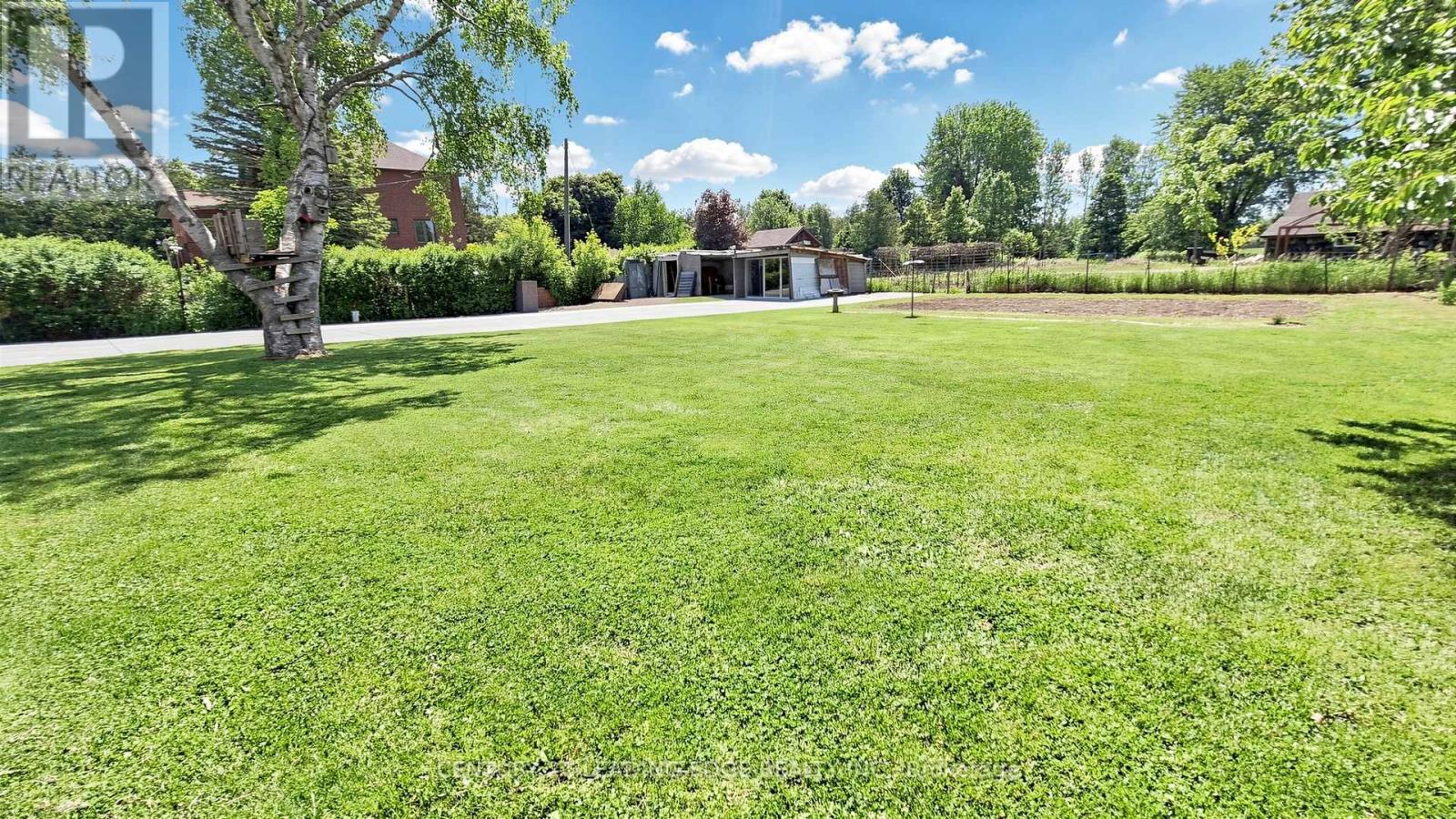 4239 19TH AVENUE - 32