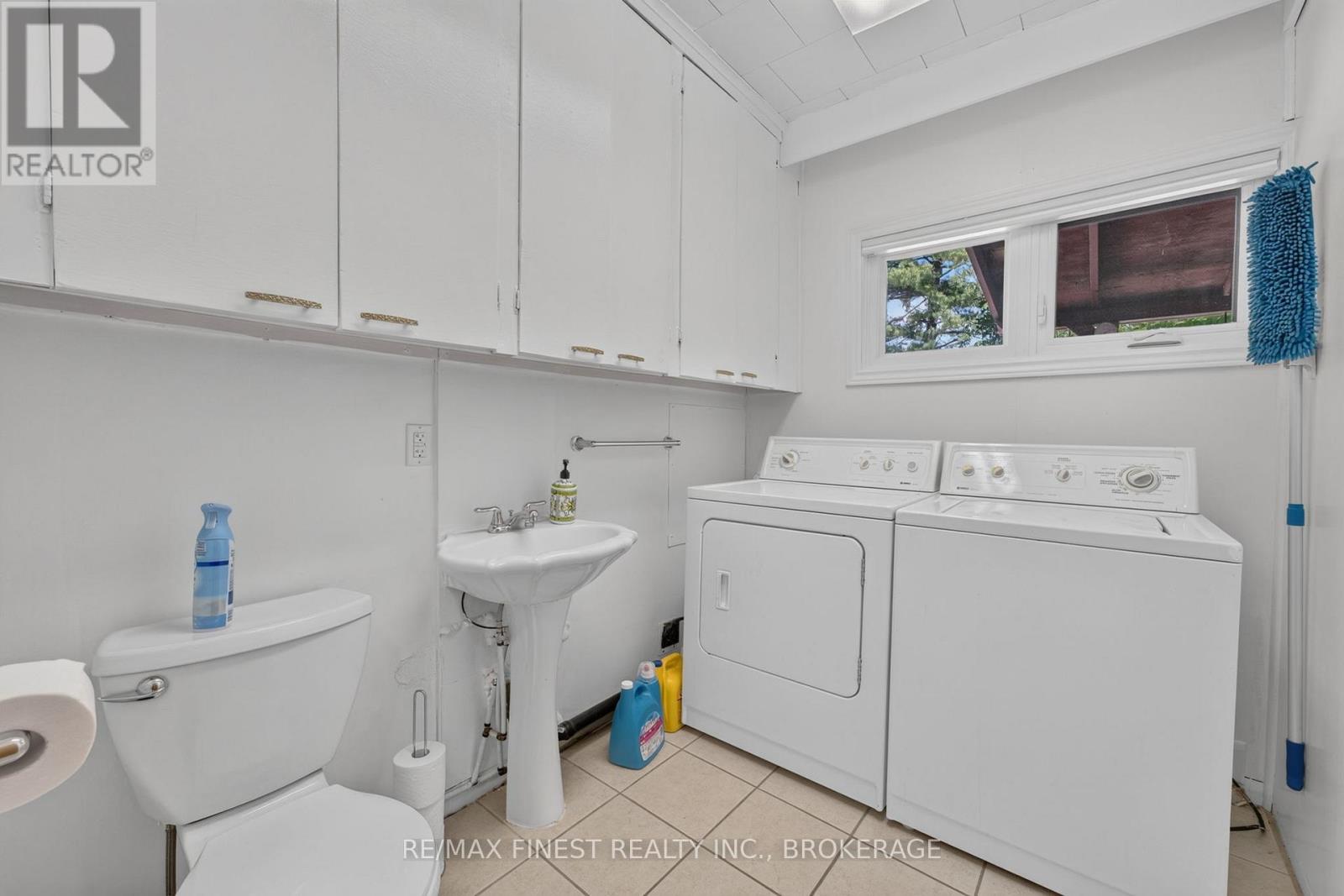 1067 ISLAND VIEW LANE E - 21