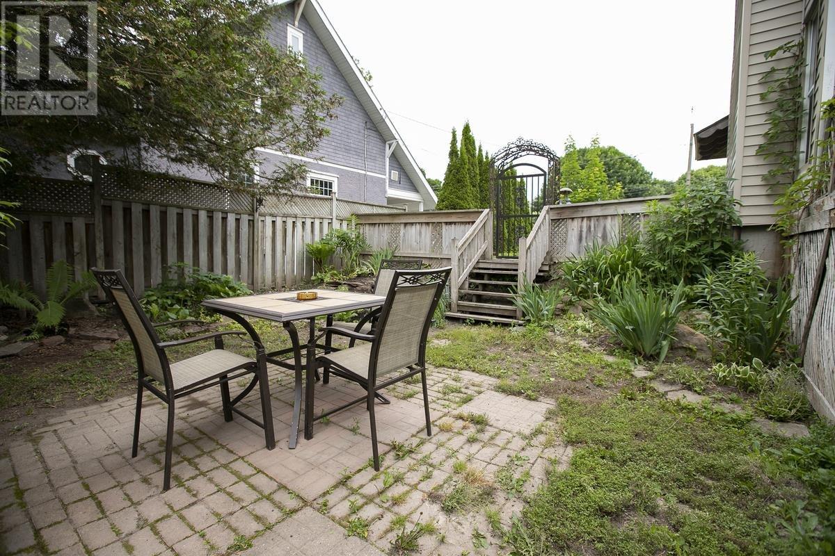 124 Upton RD - 10
