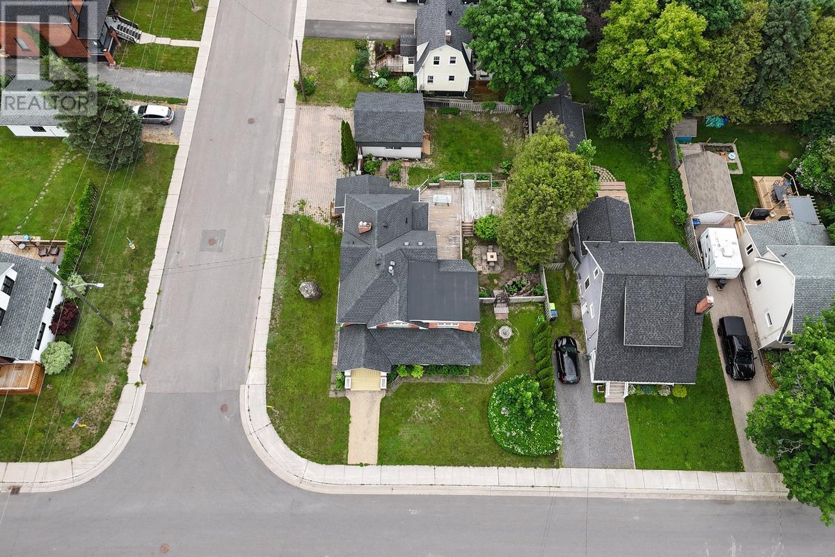 124 Upton RD - 15