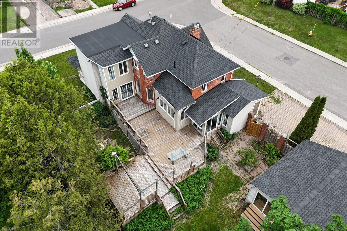 124 Upton RD - 17