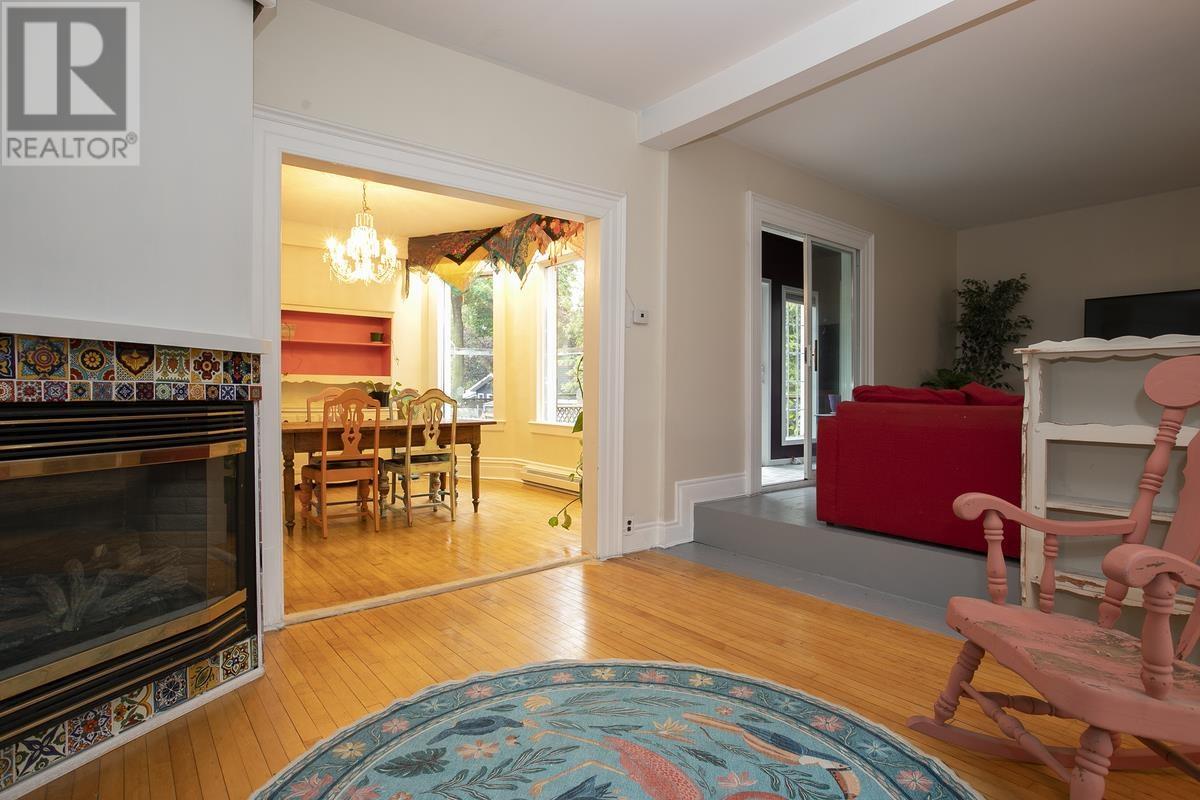 124 Upton RD - 22