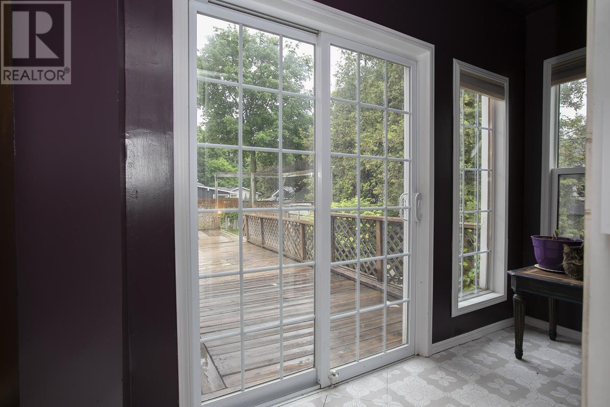 124 Upton RD - 25