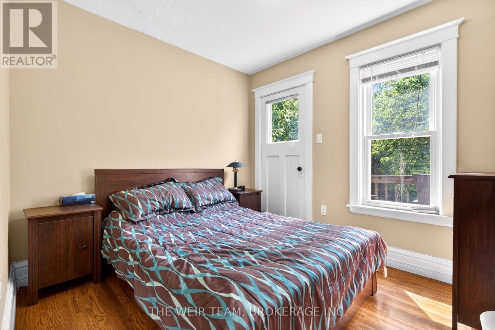 226 OTTAWA STREET S - 25