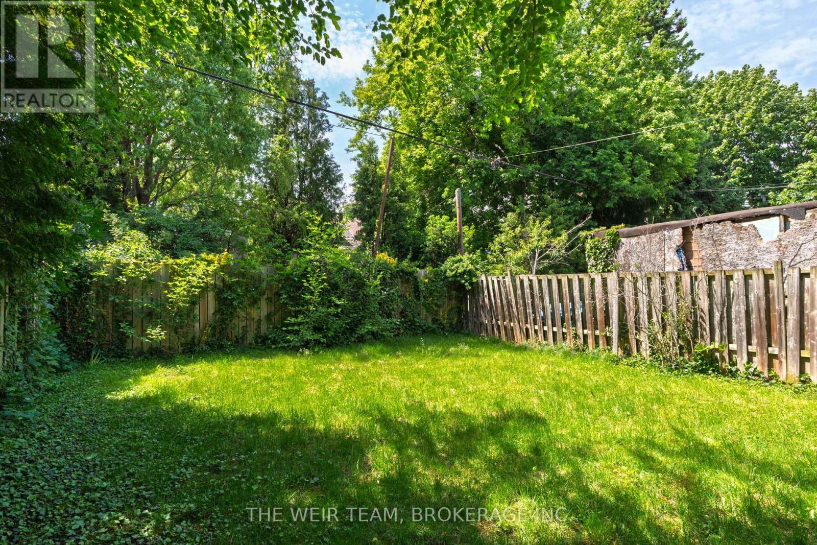 226 OTTAWA STREET S - 35