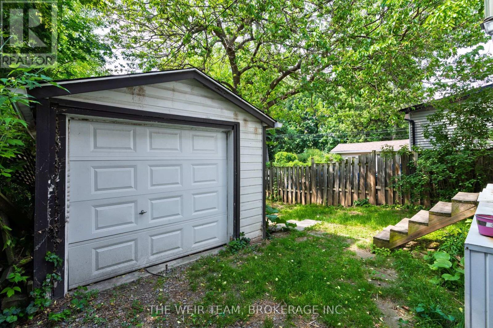 226 OTTAWA STREET S - 37