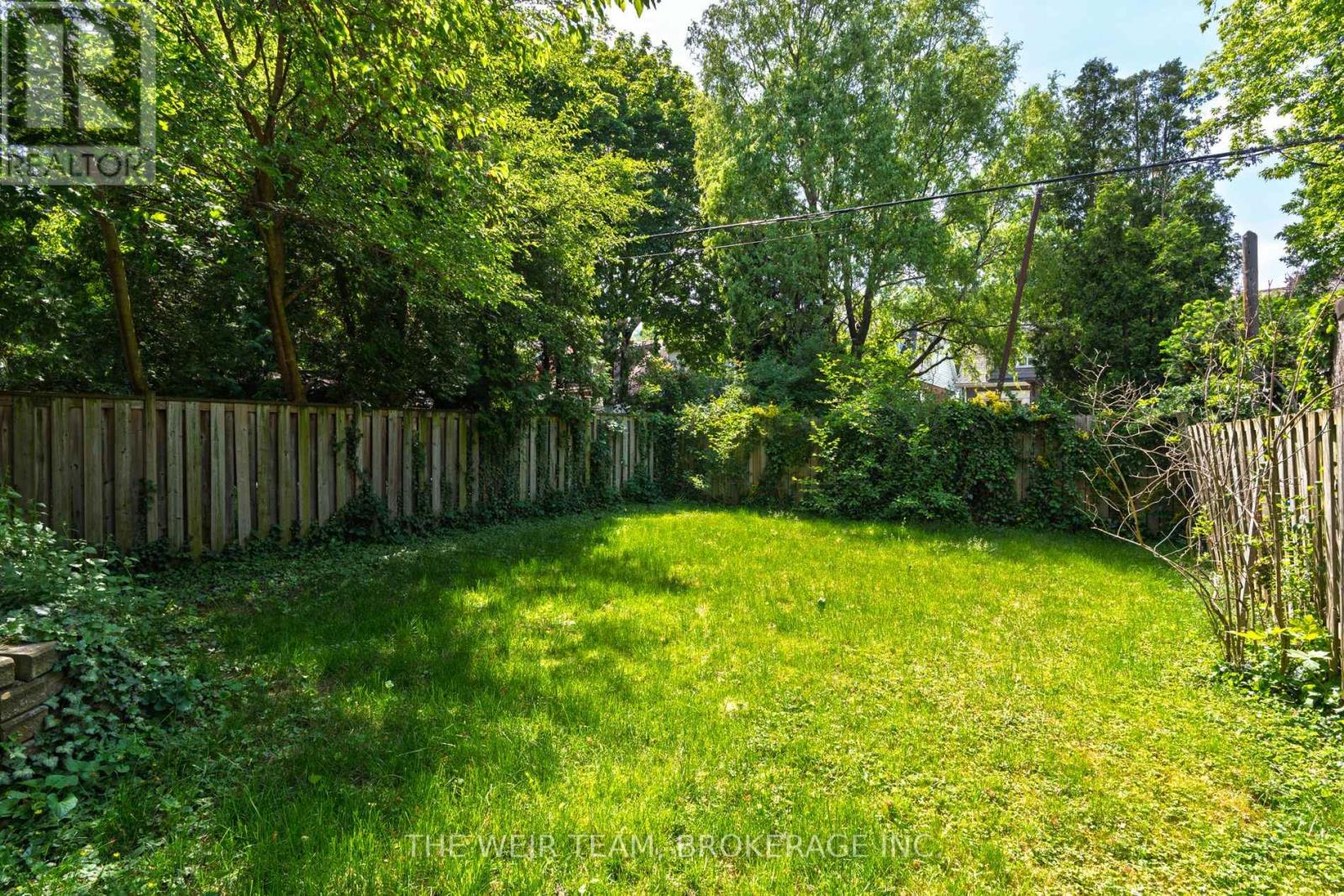 226 OTTAWA STREET S - 40