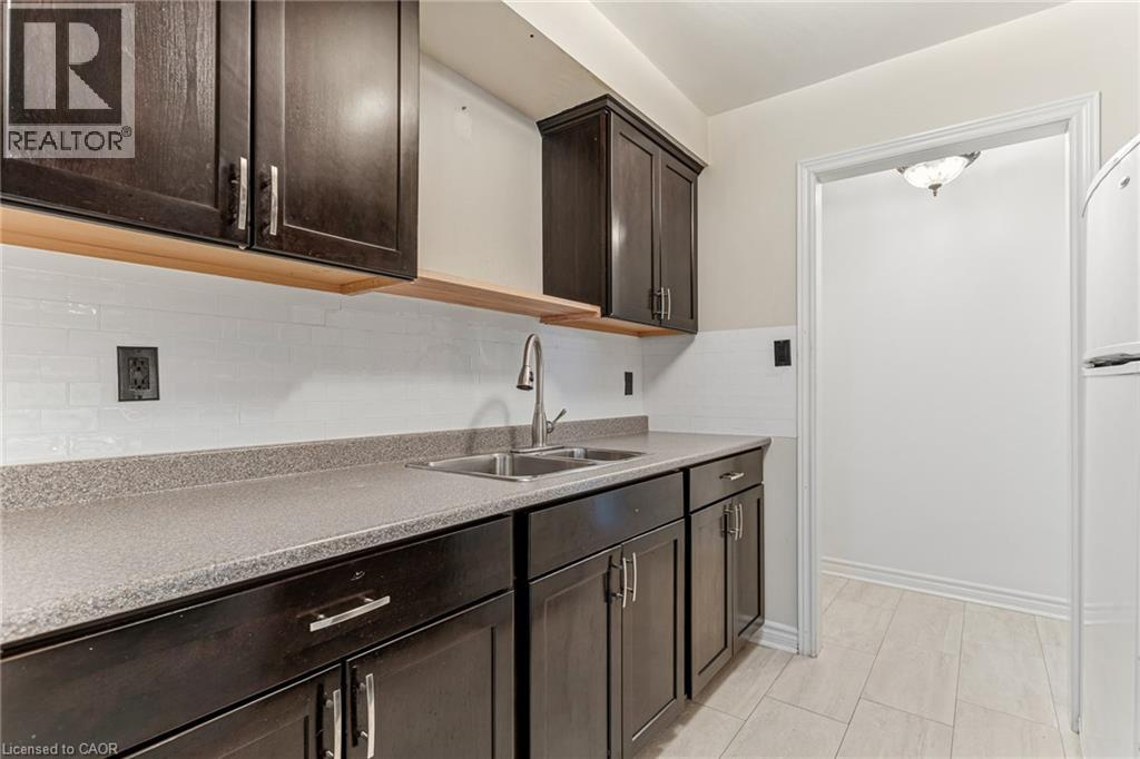 #211 4209 HIXON Street - 14