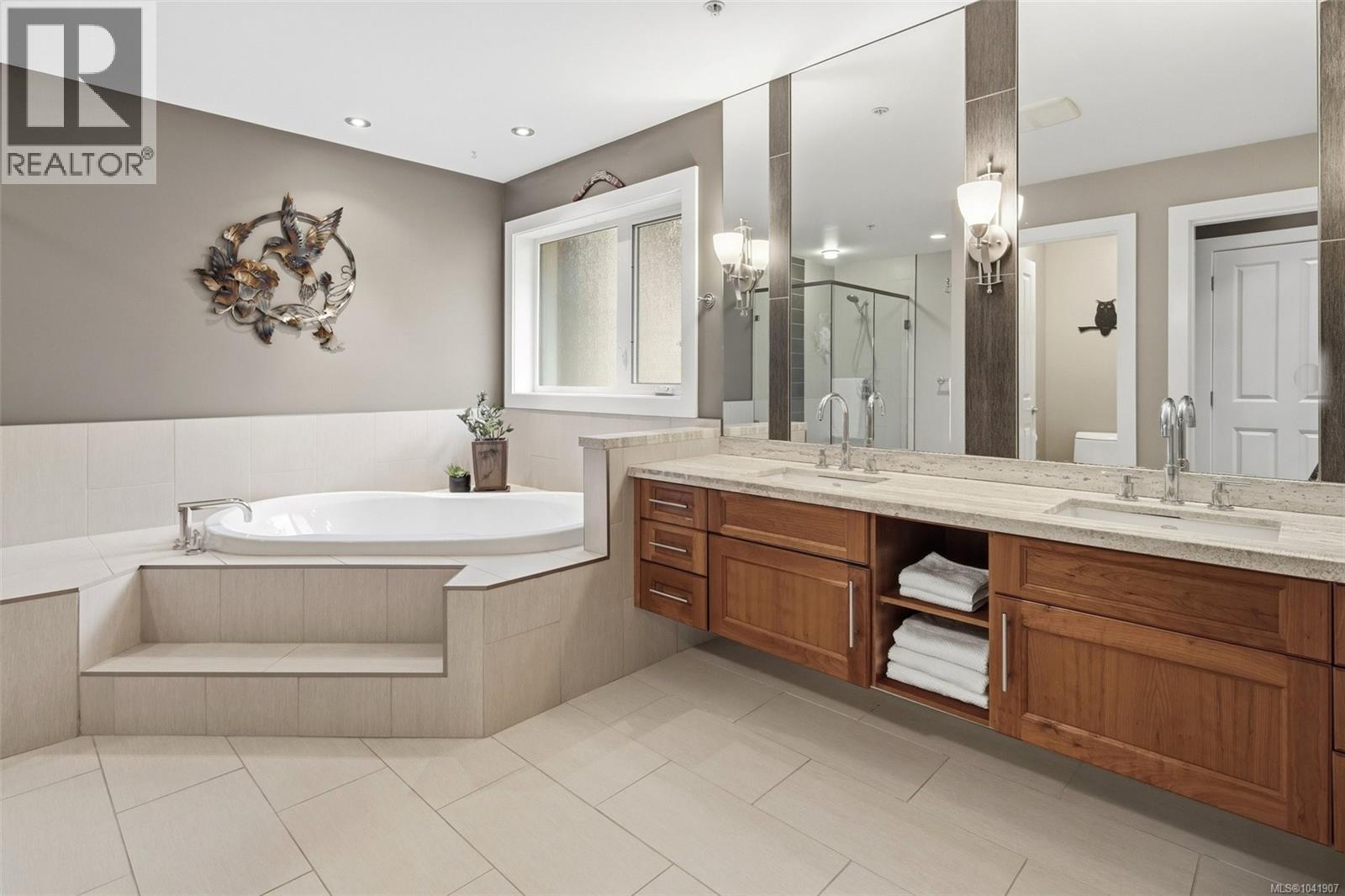 #104 1244 Muirfield Pl - 18