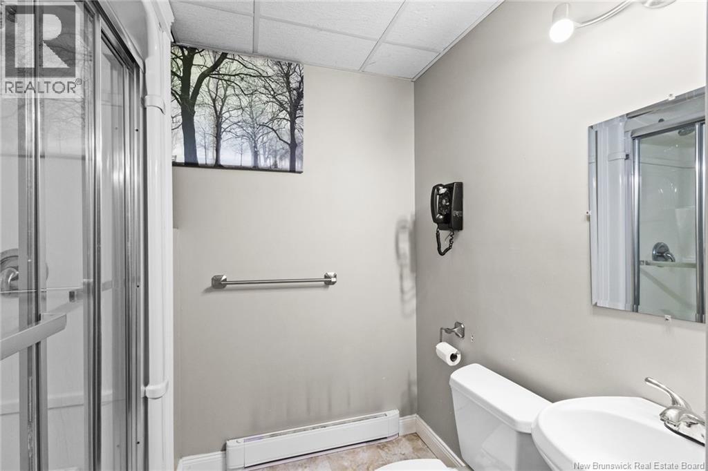 469 Upton St - 32